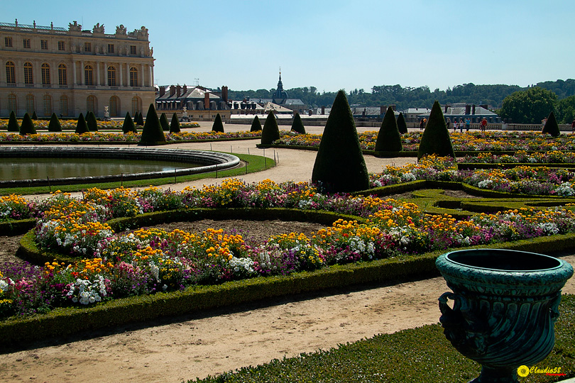 Versailles